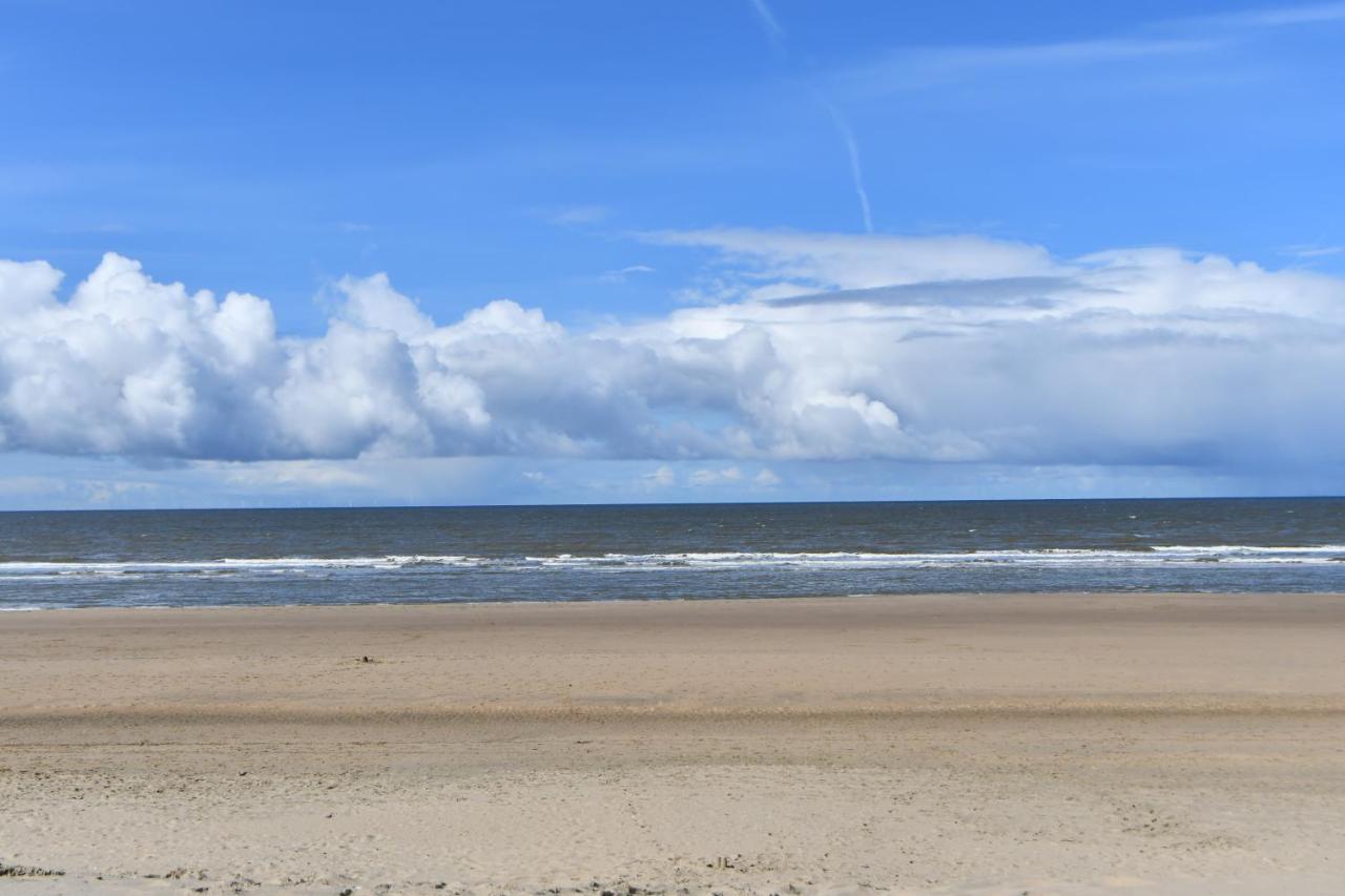 Appartement Met Frontaal Zeezicht In Bloemendaal Extérieur photo